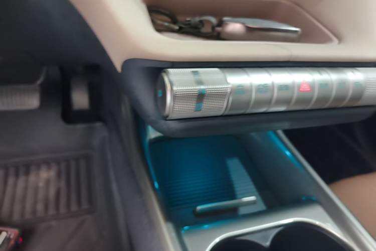 Used BYD Dolphin 2025 420km Fashion Edition Gear Lever