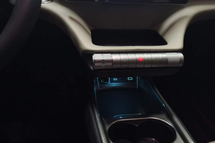 Used BYD Dolphin 2025 420km Free Edition Gear Lever