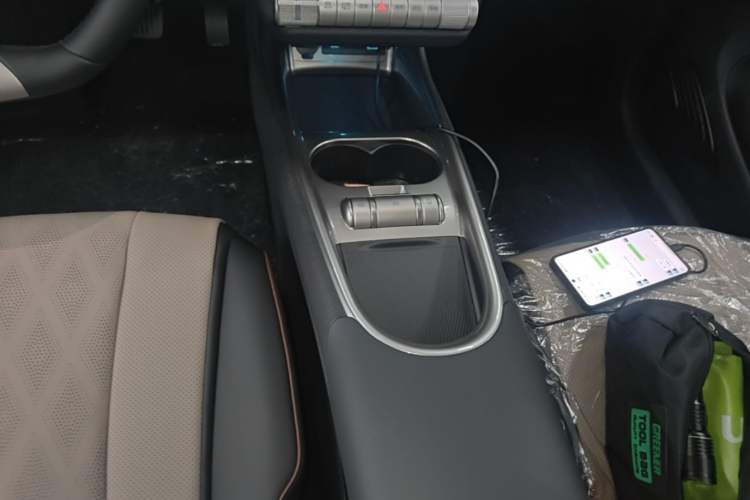 Used BYD Dolphin 2025 420km Free Edition Gear Lever