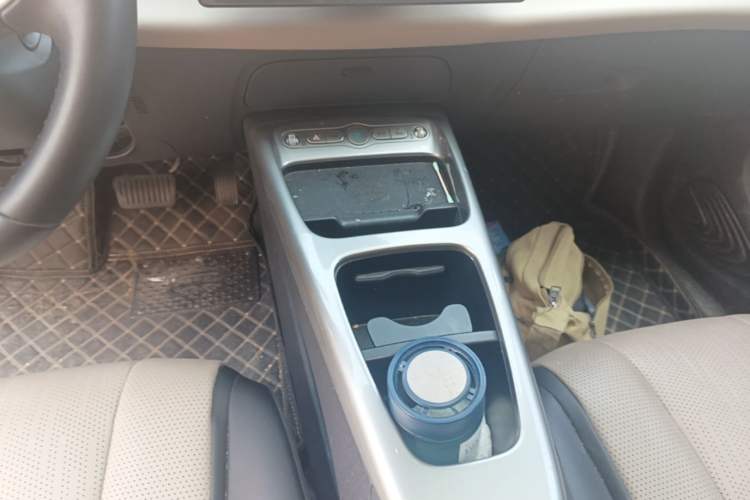 Used BYD Dolphin 2025 Intelligent Driving Version 410 km Fashion Edition Gear Lever