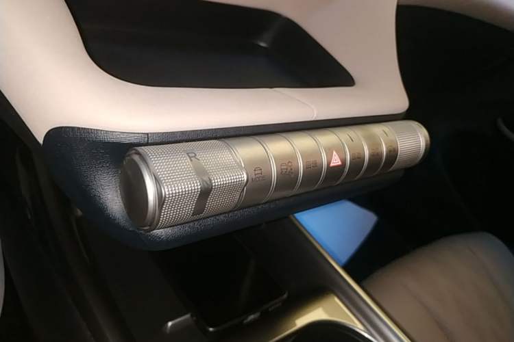 Used BYD Dolphin 2025 420km Fashion Edition Gear Lever