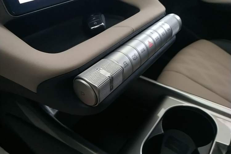 Used BYD Dolphin 2025 420km Free Edition Gear Lever