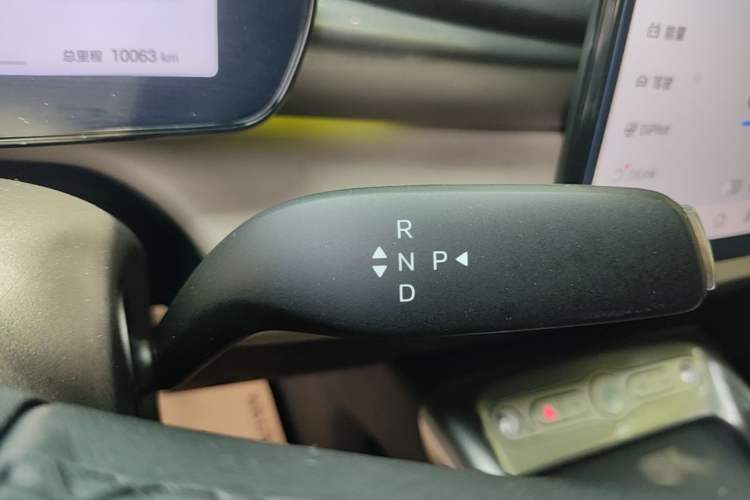 Used BYD Dolphin 2025 Intelligent Driving Version 410 km Fashion Edition Gear Lever