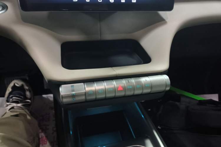Used BYD Dolphin 2025 420km Fashion Edition Gear Lever