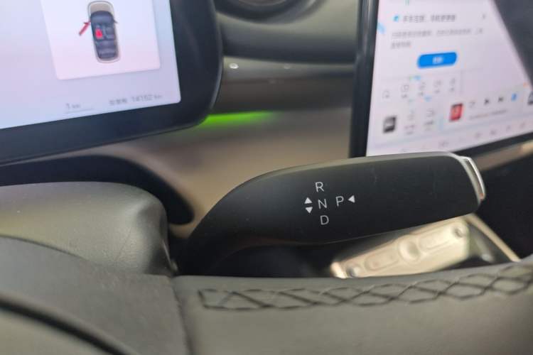 Used BYD Dolphin 2025 Intelligent Driving Version 410 km Fashion Edition Gear Lever
