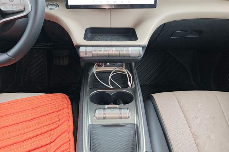 Used BYD Dolphin 2025 420km Free Edition Gear Lever