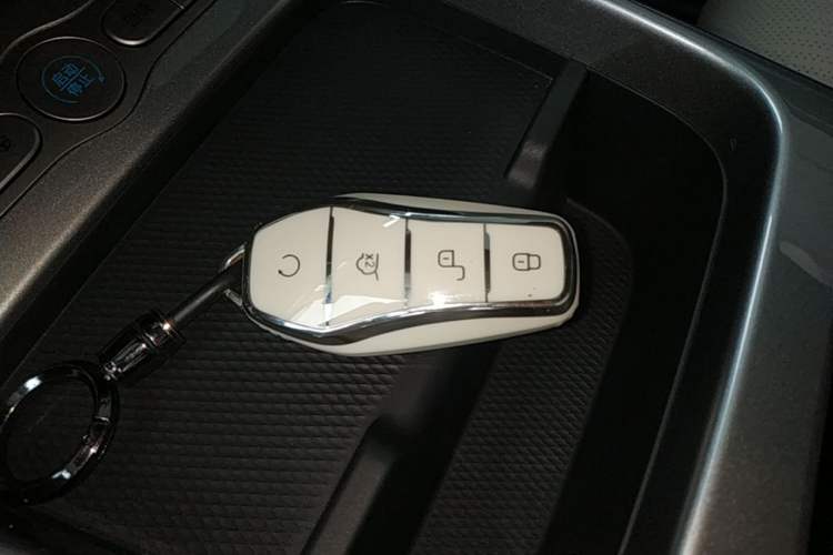 Used BYD Dolphin 2025 Smart Drive Version 420 km Freedom Edition Interior 1