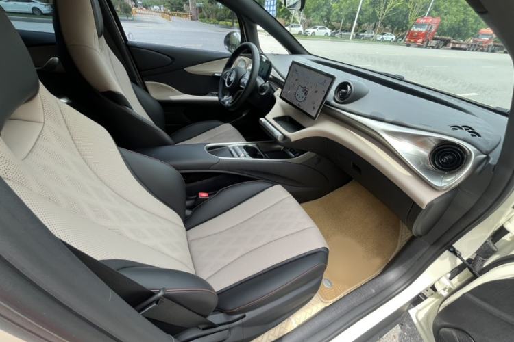 Used BYD Dolphin 2025 420km Free Edition Interior 10