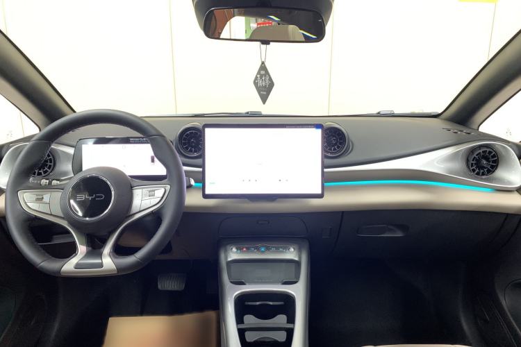 Used BYD Dolphin 2025 Intelligent Driving Version 410 km Fashion Edition Interior 11