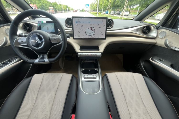 Used BYD Dolphin 2025 420km Free Edition Interior 2