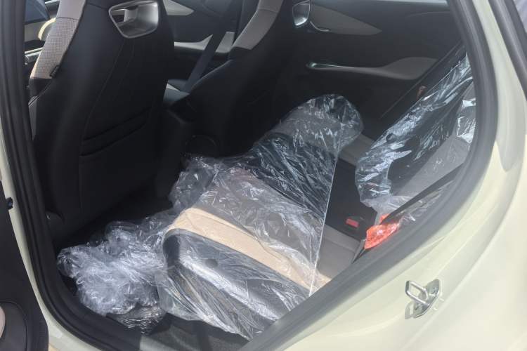 Used BYD Dolphin 2025 420km Free Edition Interior 3