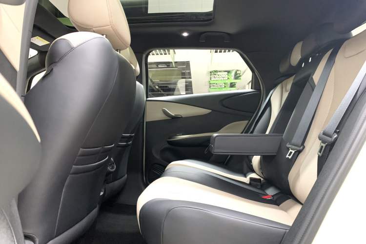 Used BYD Dolphin 2025 Intelligent Driving Version 410 km Fashion Edition Interior 5