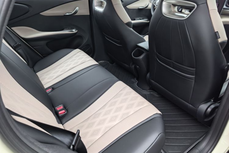Used BYD Dolphin 2025 420km Free Edition Interior 6