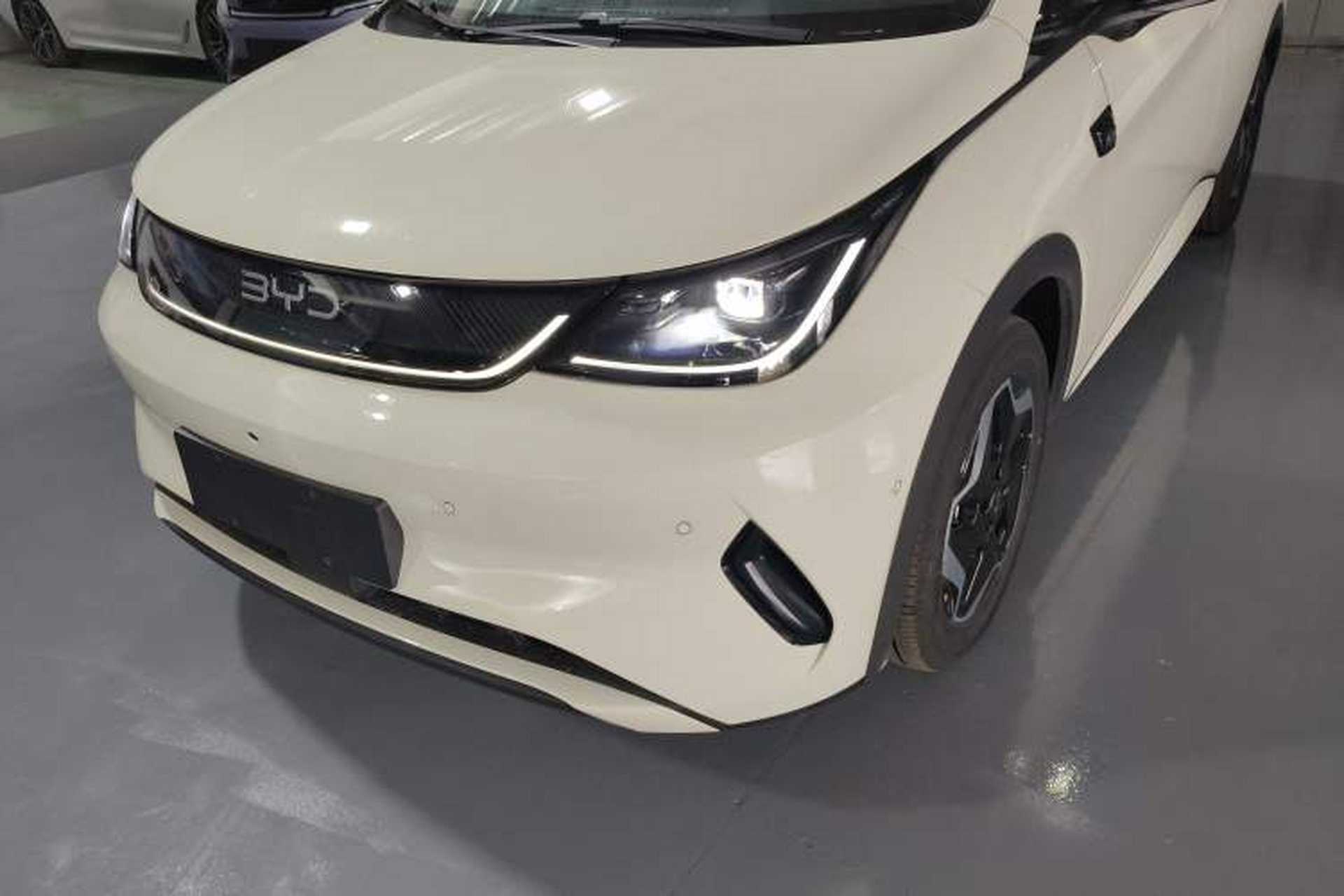 Used BYD Dolphin 2025 Smart Drive Version 420 km Freedom Edition Left Front Headlight