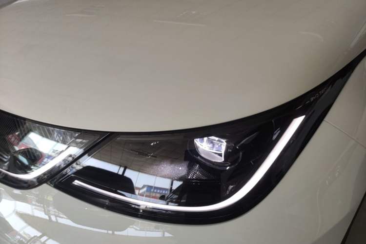 Used BYD Dolphin 2025 Smart Drive Version 420 km Freedom Edition Left Front Headlight