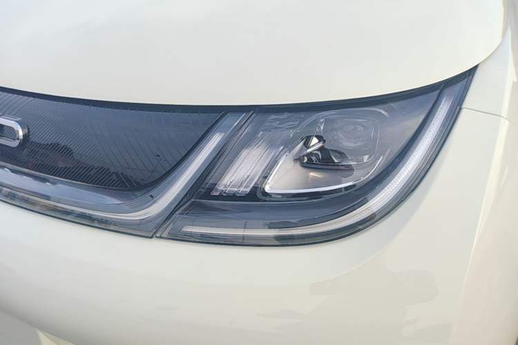 Used BYD Dolphin 2025 420km Free Edition Left Front Headlight
