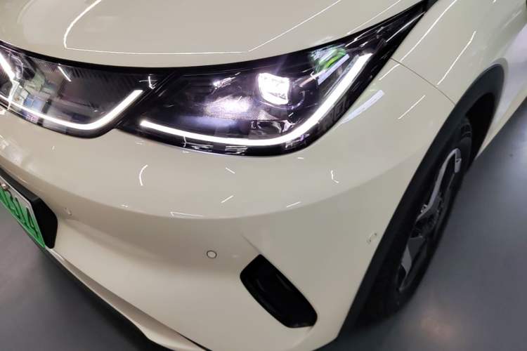 Used BYD Dolphin 2025 Smart Drive Version 420 km Freedom Edition Left Front Headlight