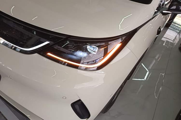 Used BYD Dolphin 2025 Smart Drive Version 420 km Freedom Edition Left Front Headlight