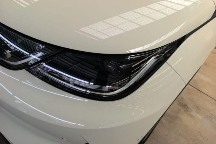 Used BYD Dolphin 2025 Smart Drive Version 420 km Freedom Edition Left Front Headlight
