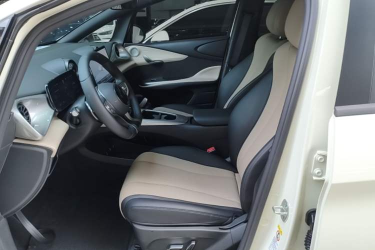 Used BYD Dolphin 2025 Smart Drive Version 420 km Freedom Edition Left Front Seat