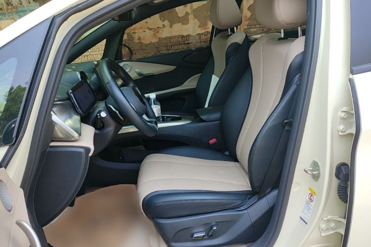 Used BYD Dolphin 2025 Intelligent Driving Version 410 km Fashion Edition Left Front Seat