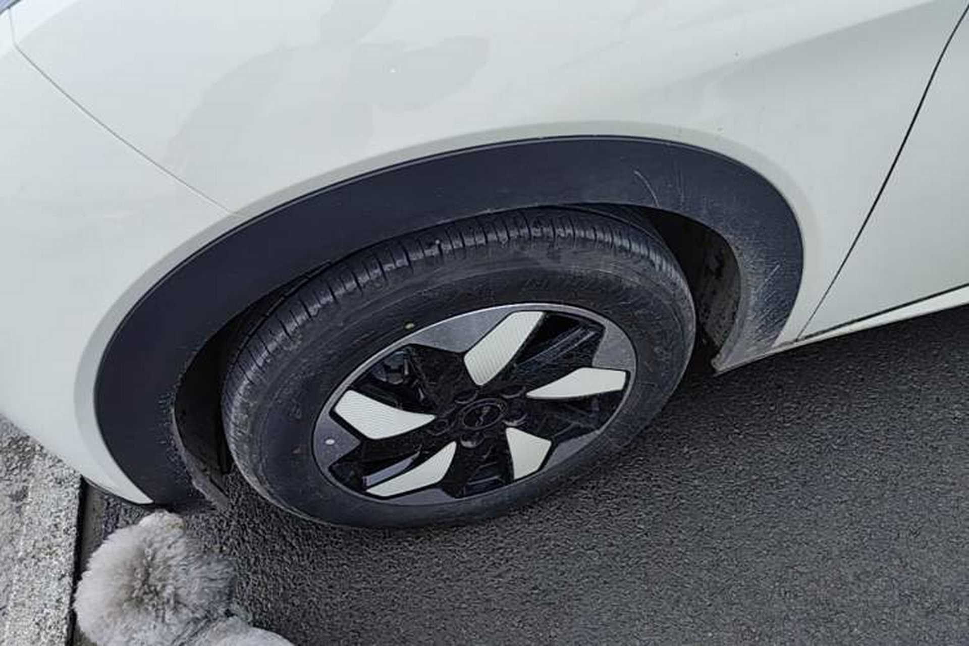 Used BYD Dolphin 2025 420km Free Edition Left Front Wheel Hub