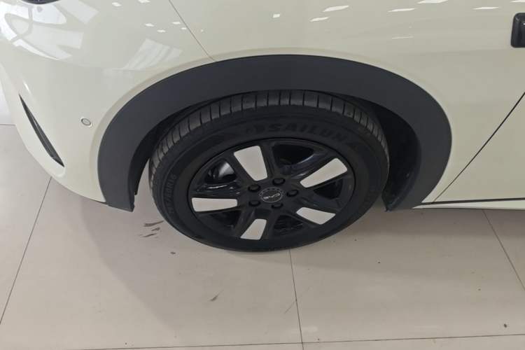 Used BYD Dolphin 2025 Intelligent Driving Version 410 km Fashion Edition Left Front Wheel Hub