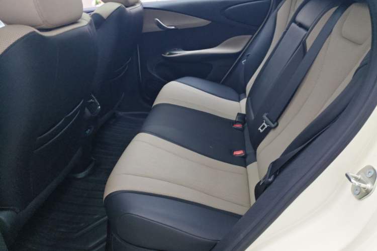 Used BYD Dolphin 2025 Intelligent Driving Version 410 km Fashion Edition Left Rear Seat