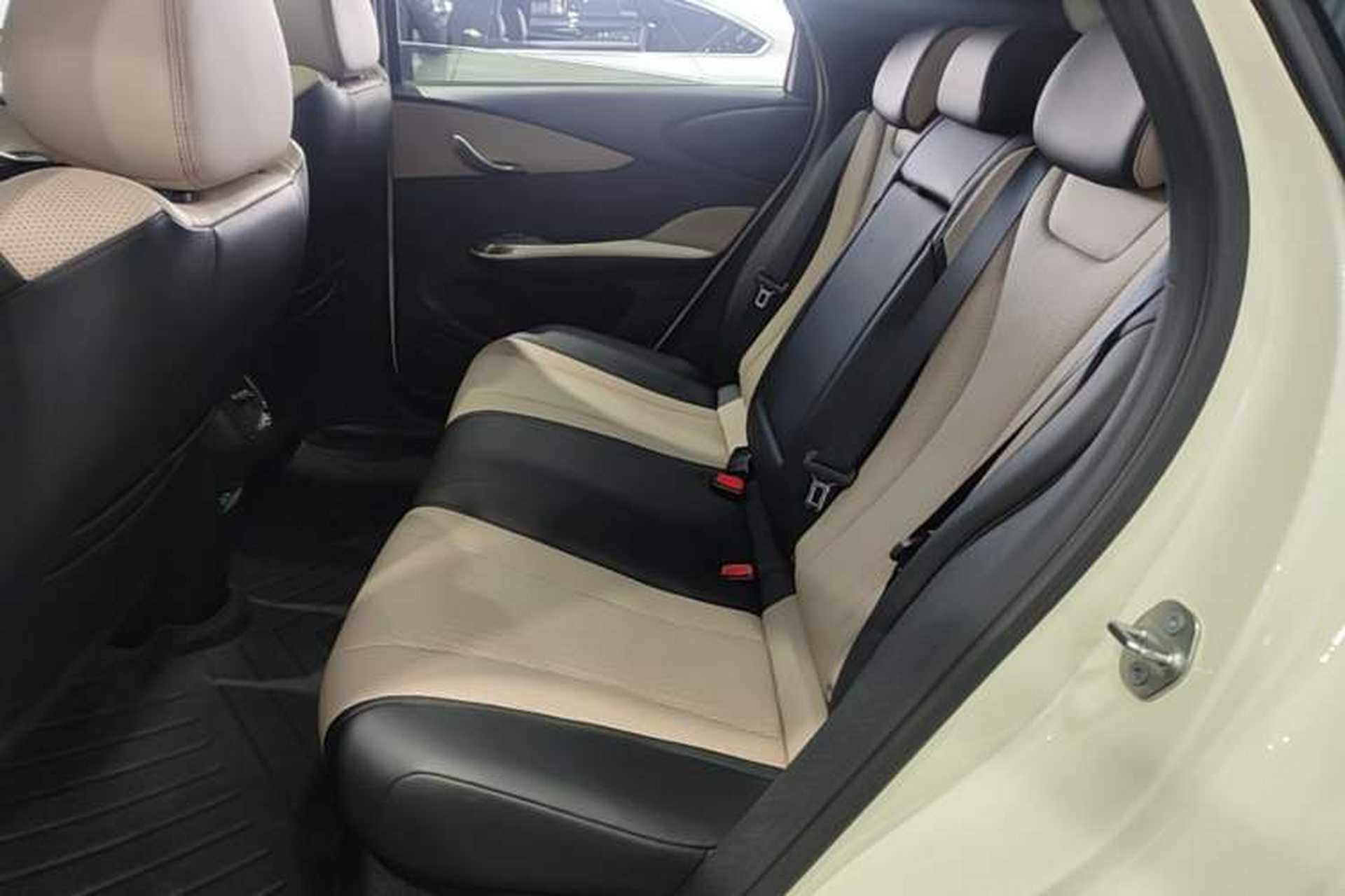 Used BYD Dolphin 2025 Intelligent Driving Version 410 km Fashion Edition Left Rear Seat