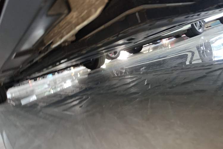 Used BYD Dolphin 2025 Smart Drive Version 420 km Freedom Edition Left Side Sill