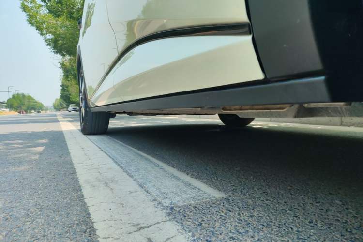 Used BYD Dolphin 2025 Intelligent Driving Version 410 km Fashion Edition Left Side Sill