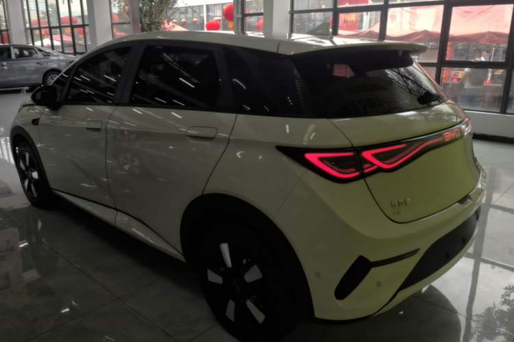 Used BYD Dolphin 2025 Intelligent Driving Version 410 km Fashion Edition Rear Left 45 Deg