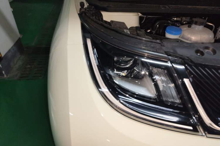 Used BYD Dolphin 2025 420km Free Edition Right Front Headlight