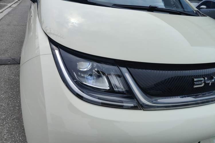 Used BYD Dolphin 2025 420km Free Edition Right Front Headlight
