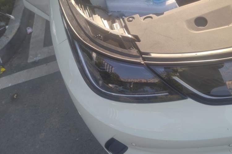 Used BYD Dolphin 2025 Smart Drive Version 420 km Freedom Edition Right Front Headlight