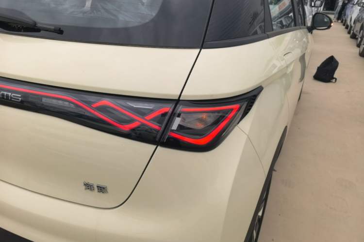 Used BYD Dolphin 2025 420km Free Edition Right Rear Taillight