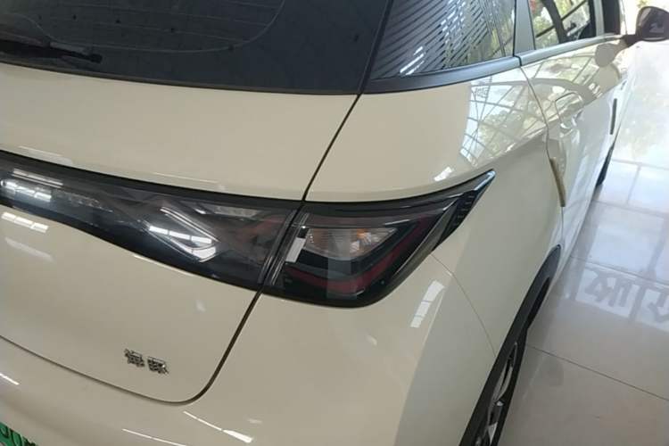 Used BYD Dolphin 2025 420km Free Edition Right Rear Taillight
