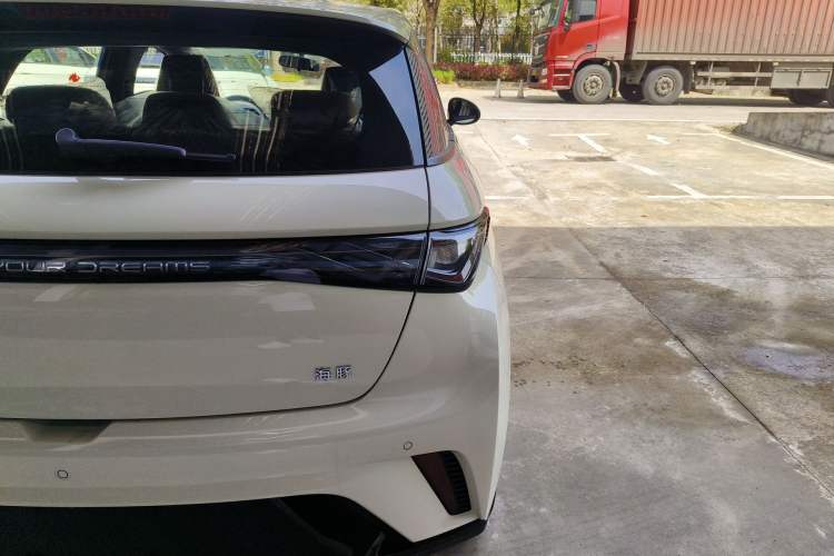 Used BYD Dolphin 2025 420km Free Edition Right Rear Taillight