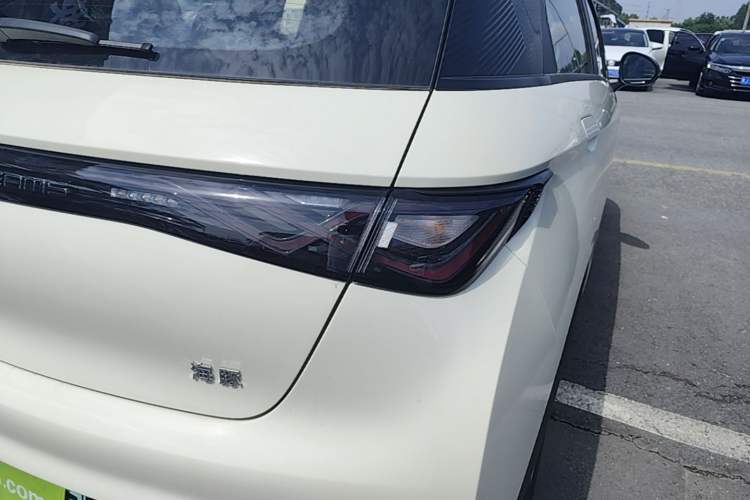 Used BYD Dolphin 2025 420km Free Edition Right Rear Taillight