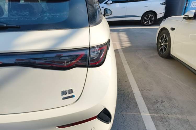 Used BYD Dolphin 2025 Intelligent Driving Version 410 km Fashion Edition Right Rear Taillight