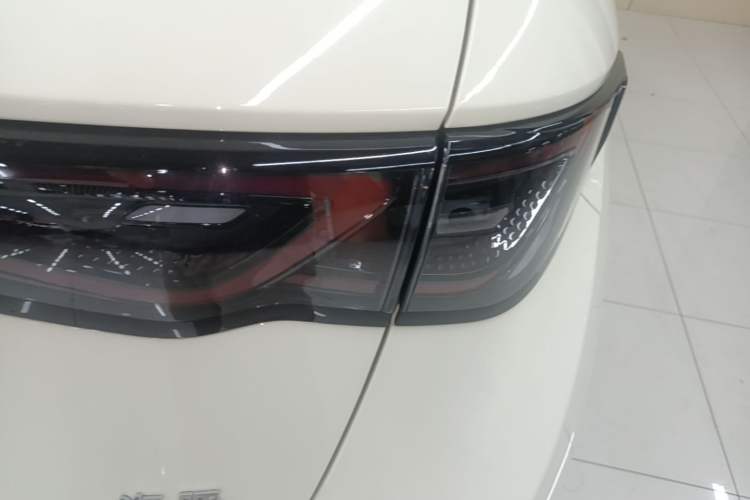 Used BYD Dolphin 2025 Intelligent Driving Version 410 km Fashion Edition Right Rear Taillight