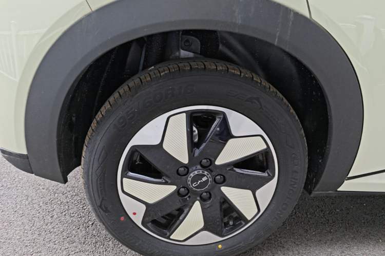 Used BYD Dolphin 2025 420km Free Edition Right Rear Wheel Hub