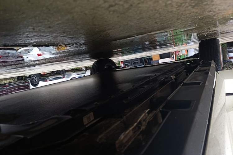 Used BYD Dolphin 2025 520km Range Knight Edition Right Side Sill