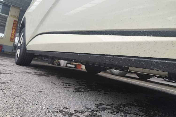 Used BYD Dolphin 2025 420km Free Edition Right Side Sill