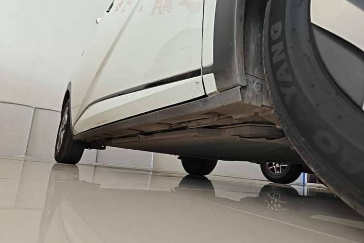 Used BYD Dolphin 2025 420km Active Version Right Side Sill