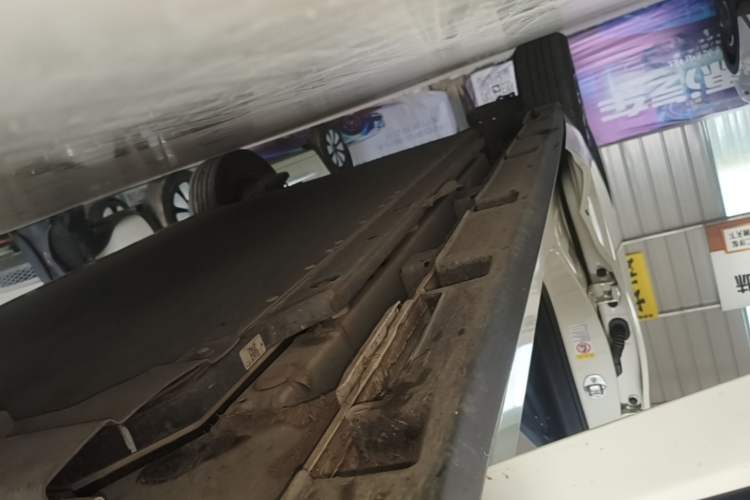 Used BYD Dolphin 2025 Smart Drive Version 420 km Freedom Edition Right Side Sill