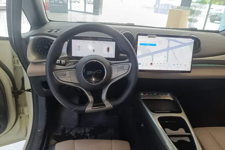 Used BYD Dolphin 2025 Intelligent Driving Version 410 km Fashion Edition Steering Wheel