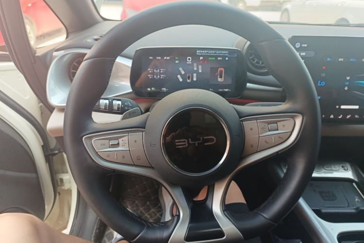 Used BYD Dolphin 2025 Intelligent Driving Version 410 km Fashion Edition Steering Wheel