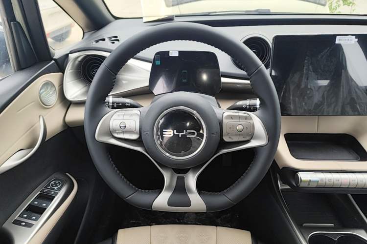 Used BYD Dolphin 2025 420km Free Edition Steering Wheel