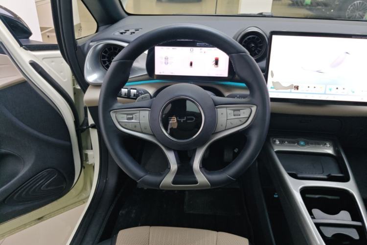 Used BYD Dolphin 2025 Intelligent Driving Version 410 km Fashion Edition Steering Wheel